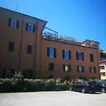 Convent Palace Apartman *