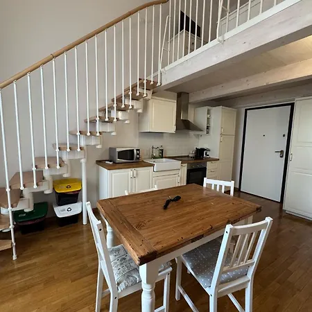 Convent Palace Apartman *