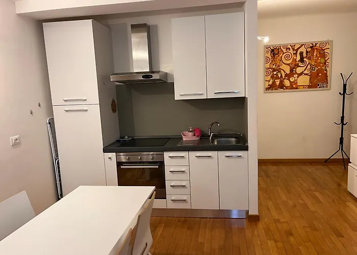 Convent Palace Apartman *